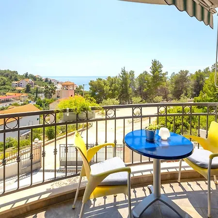 Island Hvar Seaside Levanda With Beach, Pool & Seaview Apartment