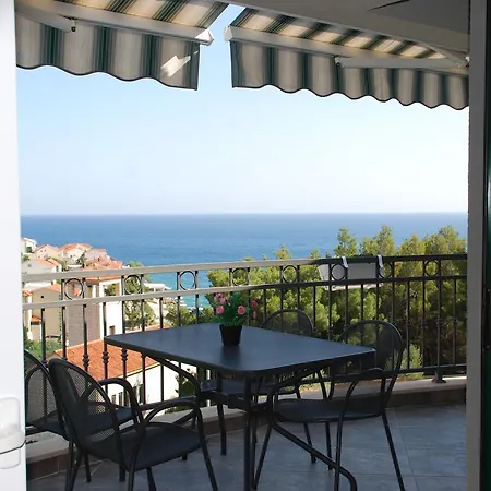 Island Hvar Seaside Levanda With Beach, Pool & Seaview Apartment