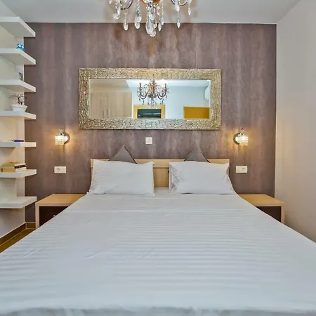 Island Hvar Seaside Levanda With Beach, Pool & Seaview Apartment