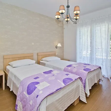 Apartment Island Hvar Seaside Levanda With Beach, Pool & Seaview