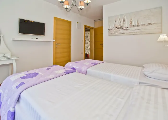 Island Hvar Seaside Levanda With Beach, Pool & Seaview Apartment