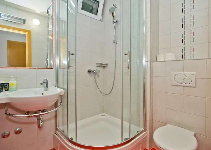 Apartment Island Hvar Seaside Levanda With Beach, Pool & Seaview Hvar Town