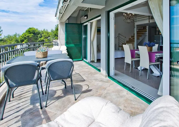Apartment Island Hvar Seaside Levanda With Beach, Pool & Seaview *